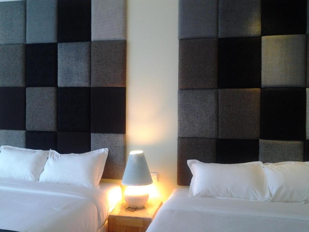 ชาราโฮเต็ล Hotel บันดุง ภายนอก รูปภาพ